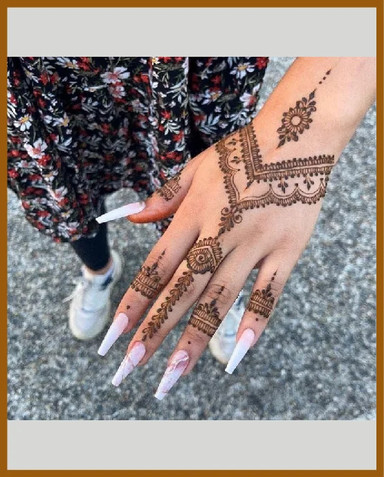 Designer Khafif Back Hand With Full Wrist Coverage Khafif (Minimal) Back Hand Mehndi Design